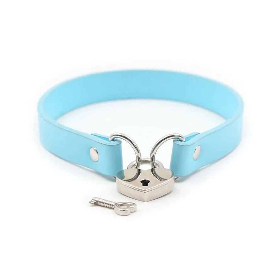 Ple'sur PVC Collar With Heart Lock & Key