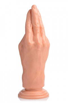 La mano del puño del relleno