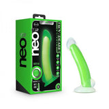 Neo Elite - Omnia que brilla en la oscuridad - Consolador de silicona de doble densidad de 7 pulgadas - Verde neón