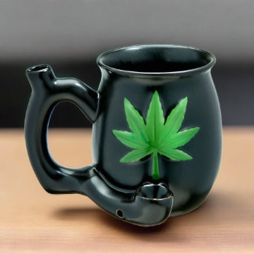 Taza Gofrada Negra Mate Con Hoja Verde - Roast and Toast